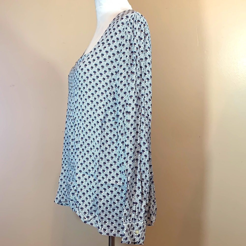 Loft Black & Red Floral Print on White Square Neck Long Sleeve Blouse - Picture 4 of 9